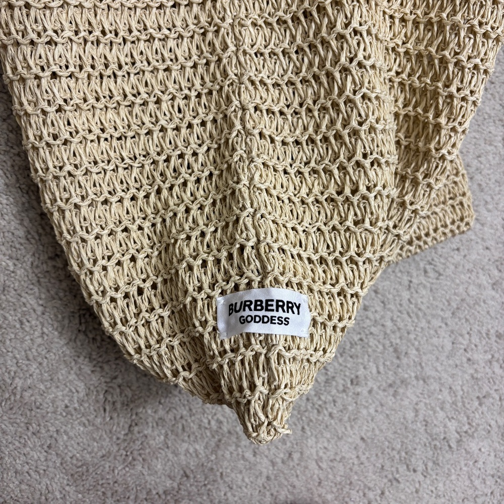 Burberry Goddess Straw Tote - Picture 2 of 5